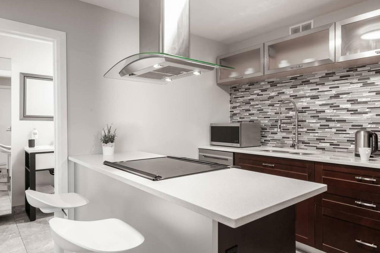 Entire 2 Bedroom Apartment Uptown Waterloo - E1 Екстер'єр фото