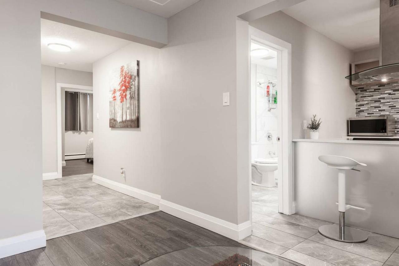Entire 2 Bedroom Apartment Uptown Waterloo - E1 Екстер'єр фото